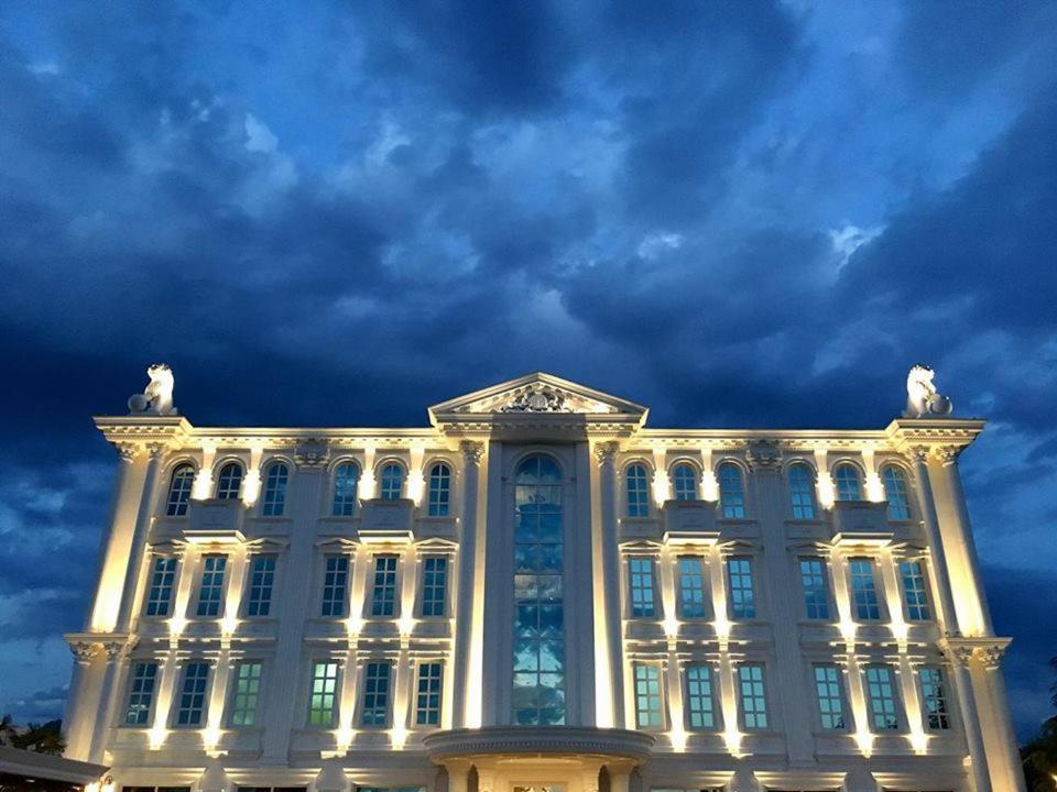 Hotel Britania Kamez Esterno foto